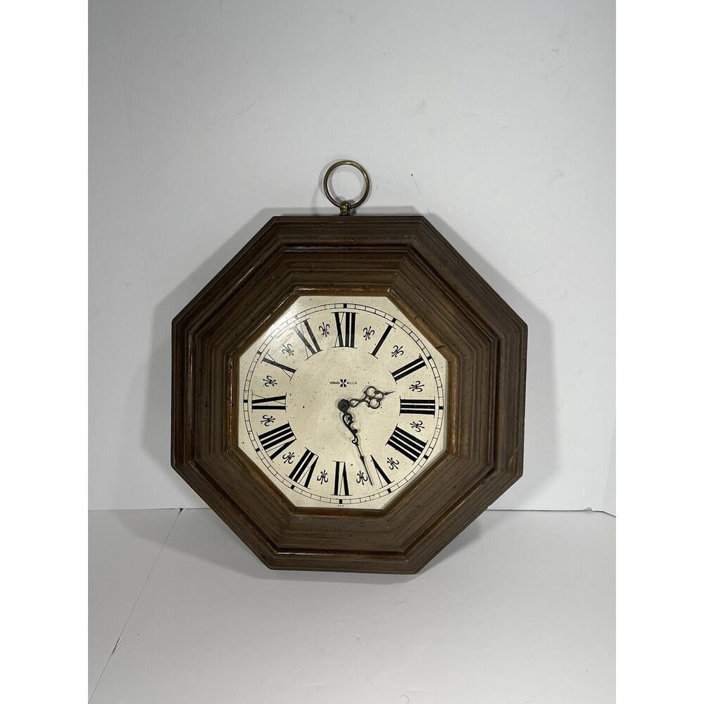 Howard Miller Clock Company 17” Wall Clock Model 4975 Hexagon Wood Unique Rare